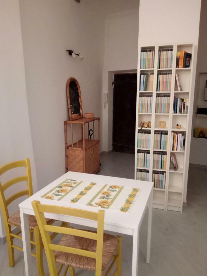 Casa Del Cioccolatte Lägenhet Genua Exteriör bild