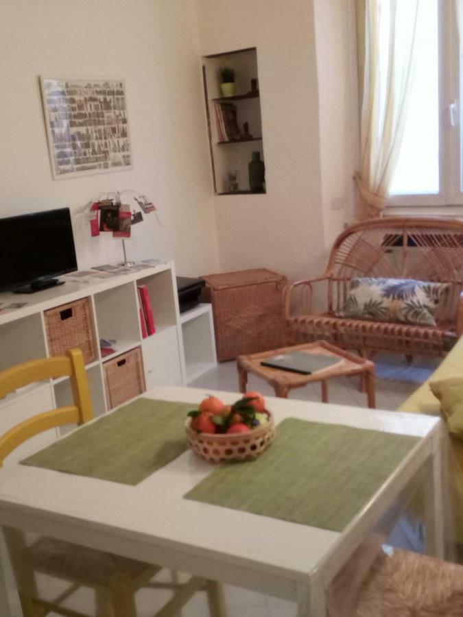 Casa Del Cioccolatte Lägenhet Genua Exteriör bild